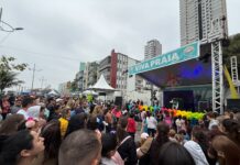 Viva Praia reúne milhares de pessoas em festa inédita de Dia das Crianças na Orla do Centro em Itapema
